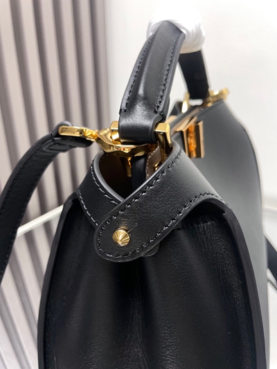 フェンディバッグ細部ディテール